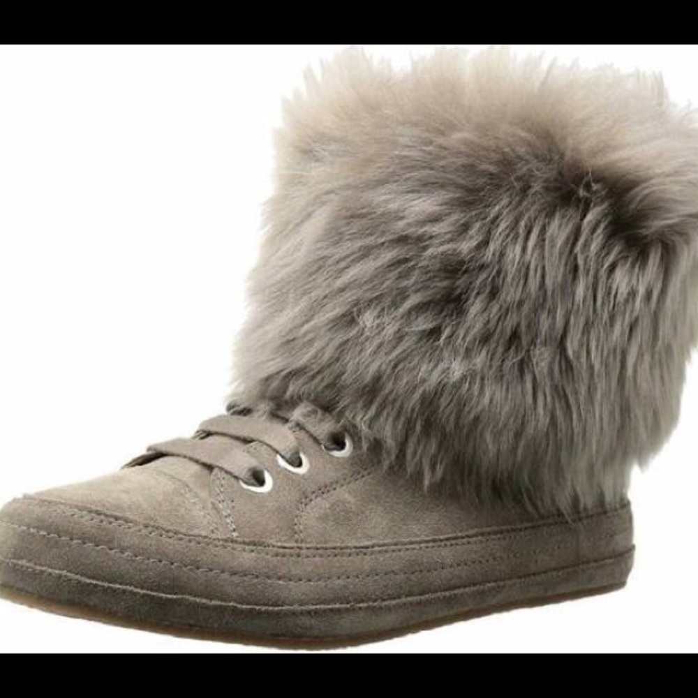 BNWT Antoine Fur Uggs